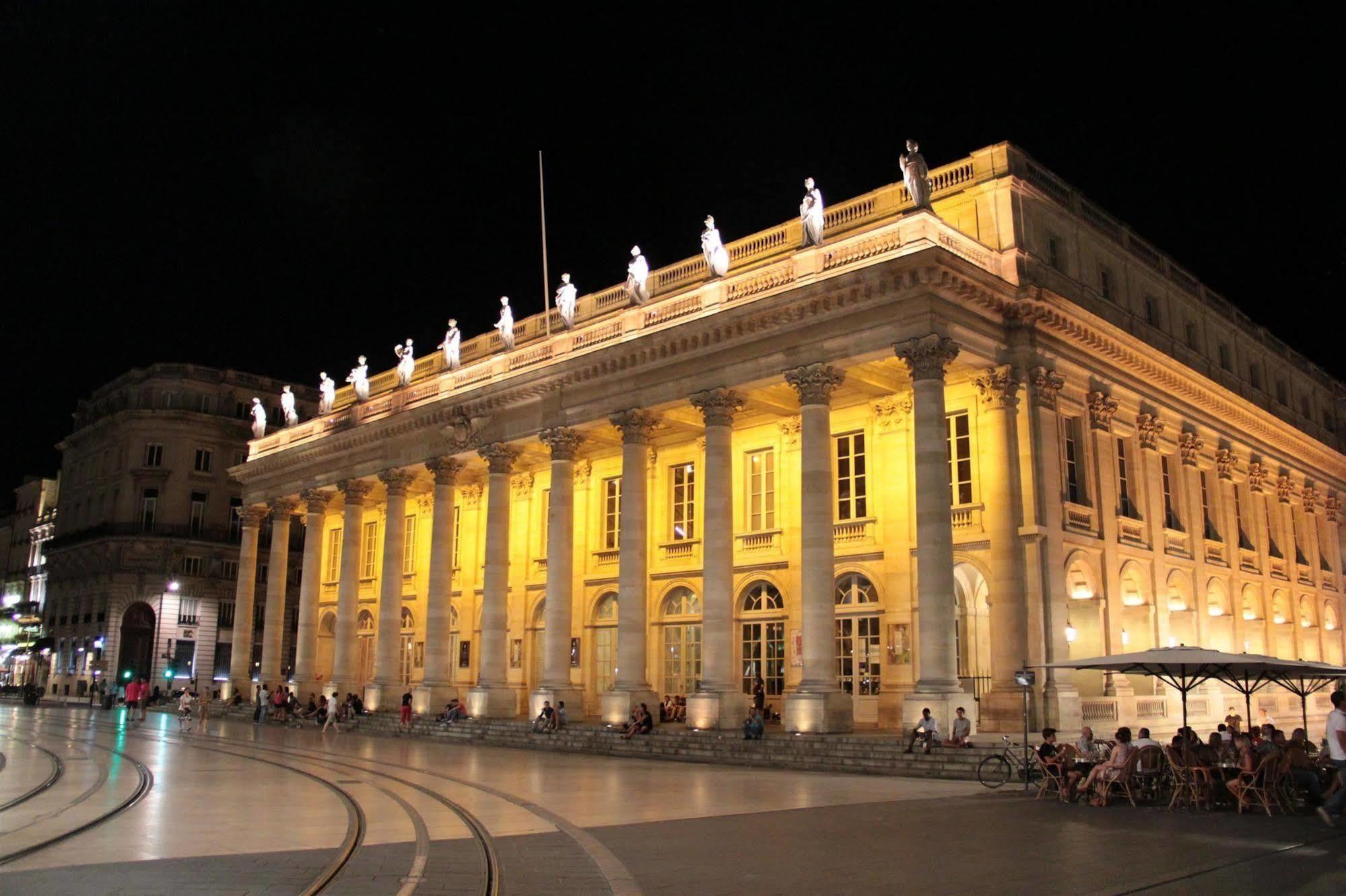 Hotel Campanile Bordeaux Nord - Le Lac Exterior foto